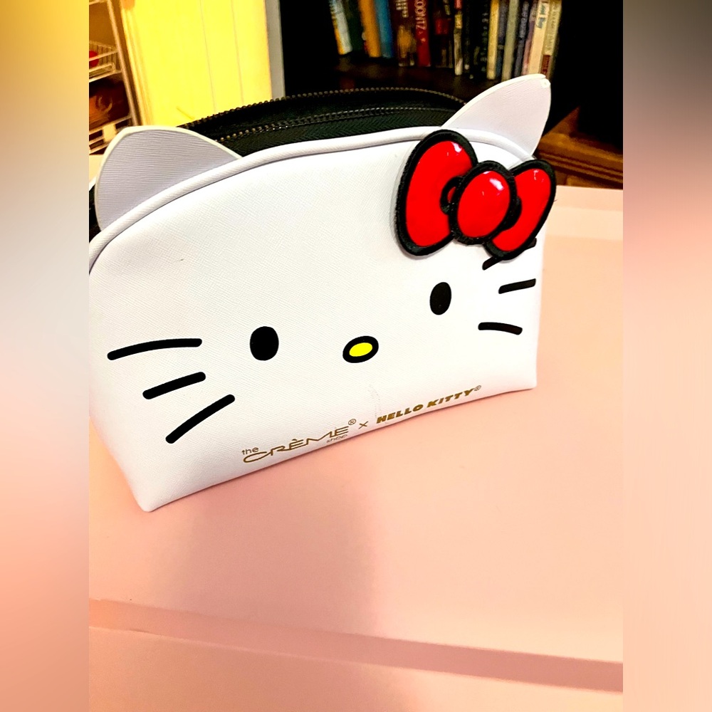 Hello kitty makeup bag